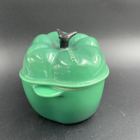 Le Creuset Green Bell Pepper Petite Casserole Stoneware Cocotte - Picture 4 of 8